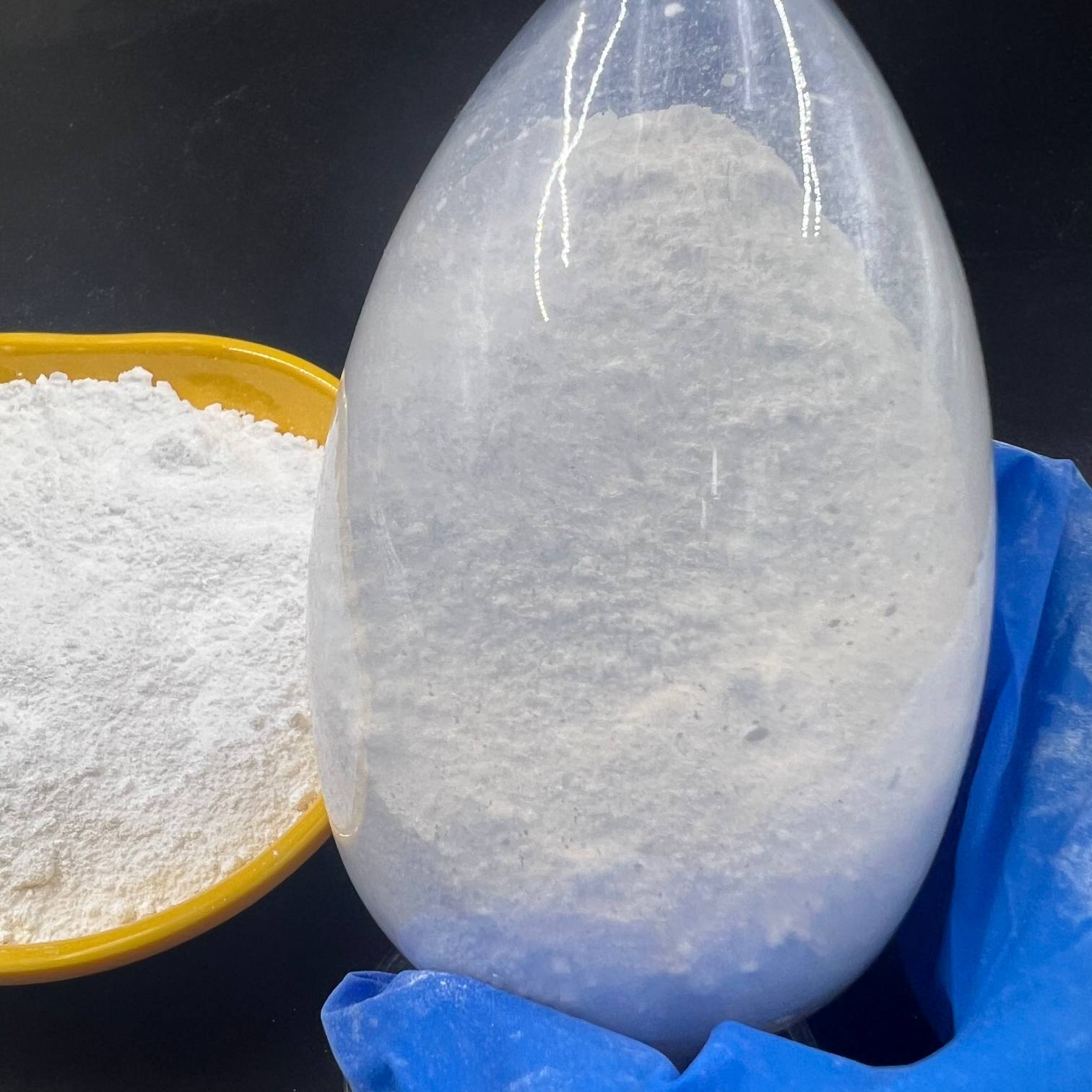 ¿Quién suministra dióxido de titanio nanométrico de alta calidad para pinturas automotrices y metalizadas?